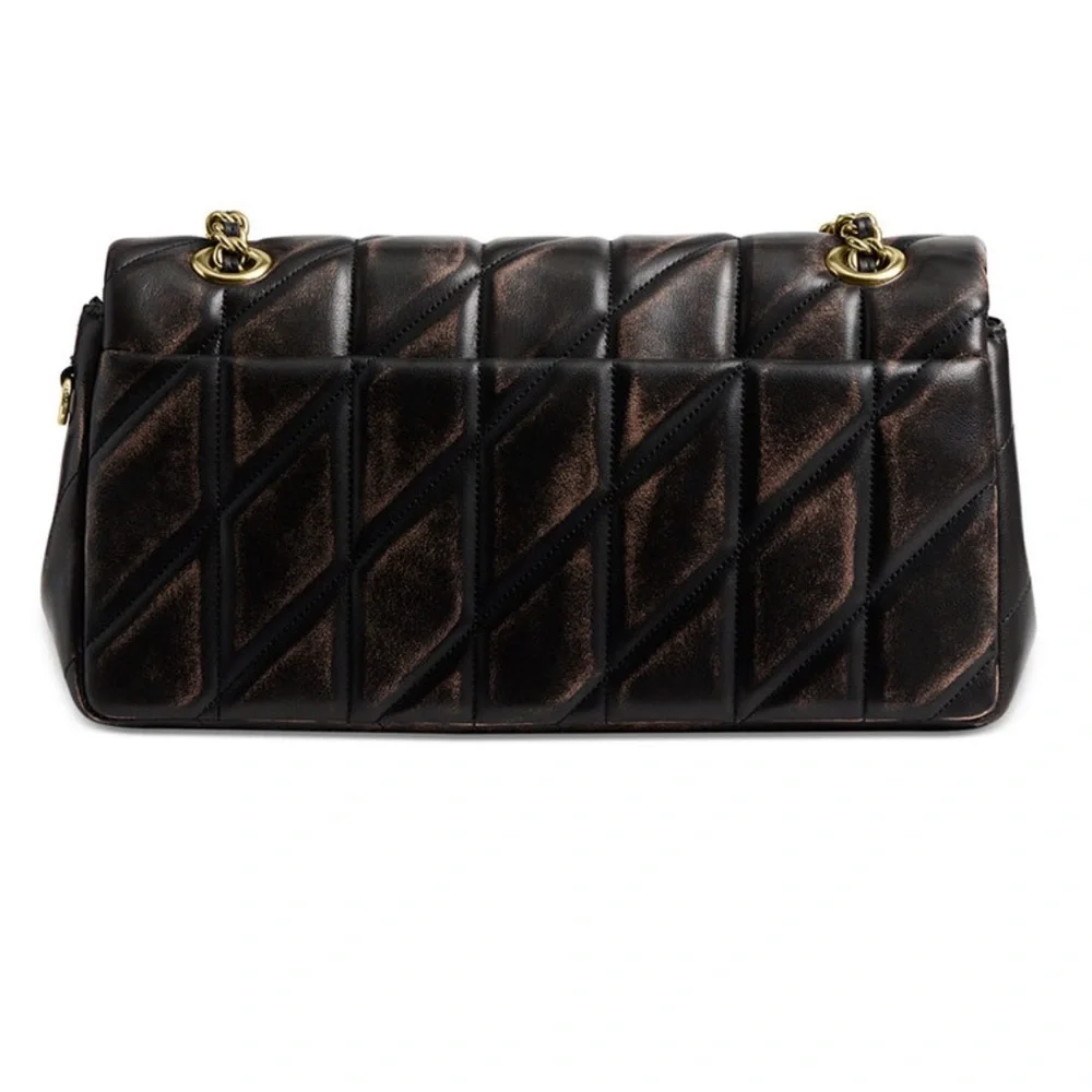 Coach Quilted Tabby 26 shoulder bag in black Nappa leather. - Picture 4 of 13